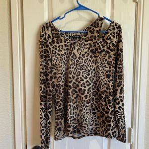 Long sleeve. Shoulder cut/slit blouse